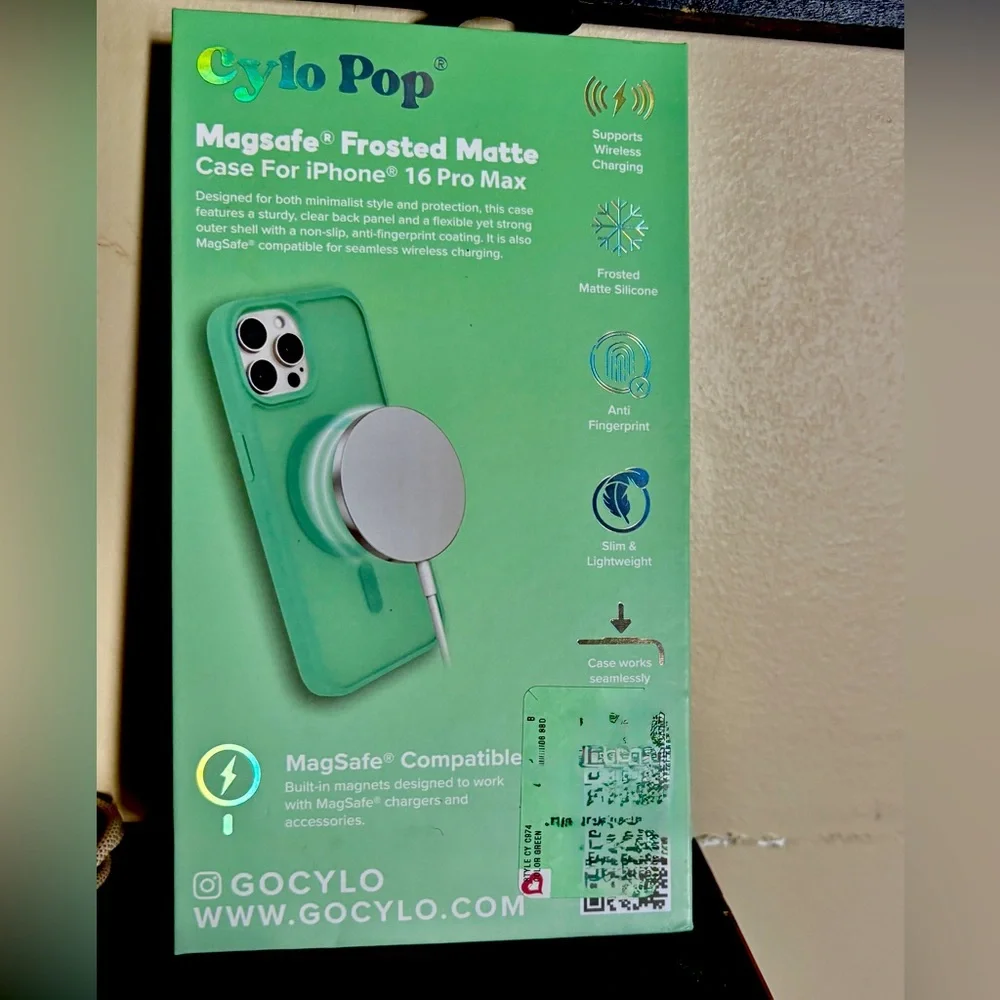 Cylo Pop phone case for iPhone 16 pro max with MagSafe. Brand new. NWT